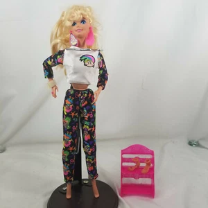 Mattel BARBIE Puppentrolle 90er TROLLE Ohrring & Kleidung SCHUHE & Gestell Zubehör - Bild 1 von 10