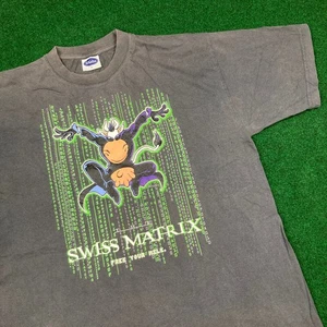 Camisa De Colección The Swiss Matrix Para Hombres L Negra Película Parodia Libera Tu Leche Camiseta Y2K - Imagen 1 de 13