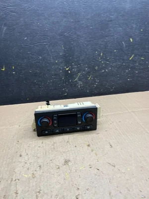 2003 to 2006 Chevrolet Silverado HVAC Heater Climate Control Module u4885 DG - Image 1 of 4