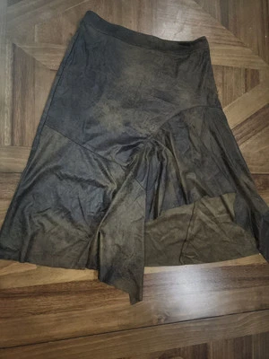 Falda Lisa Rinna Collection Marrón Poli Talla Mediana Forrada Asimétrica QVC Francia Foto 1 de 4