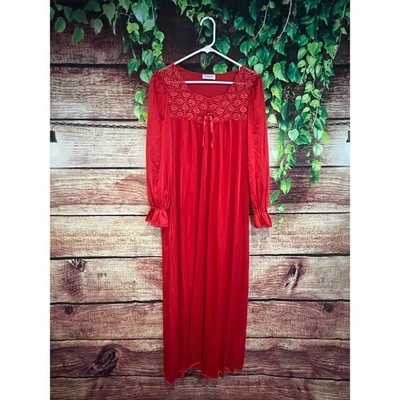Camisón pijama vintage de encaje rojo Vanity Fair hecho en EE. UU. mediano Foto 1 de 4