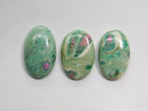 Natürlicher Rubin Fuschit Edelstein Cabochon lose zur Schmuckherstellung 94 kt. ME-2781 - Bild 1 von 4