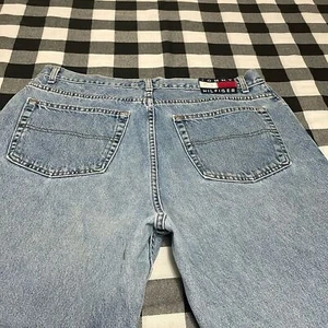 MADE IN USA Vintage Tommy Hilfiger Jeans Baggy Relaxed Men's Size 38 x 30 Cotton - Picture 1 of 13