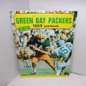 1969 Vintage Green Bay Packers 50th Anniversary Yearbook - Picture 1 of 4