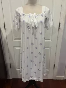 Women Short Sleeve White Nightgown w/Purple Flowers Sz XL 37"L x 20"W - Picture 1 of 4
