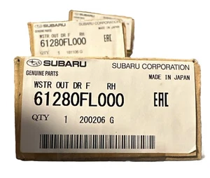 NUEVO OEM 17-19 SUBARU Crosstrek Exterior Trim-Belt W'strip Delantero Derecho 61280FL000 - Imagen 1 de 1