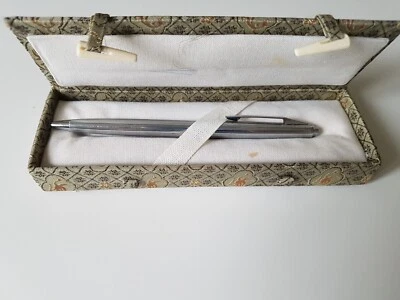 stylo reynolds années 1960 SANS CARTOUCHE MILLERAIES - Photo 1/4