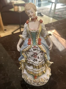 Antique/ Vintage Victorian Porcelain Woman Figure - Excellent Condition - Picture 1 of 9