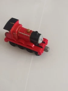 Thomas the Tank Engine - Mattel (2012) push and play james - Picture 1 of 4