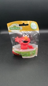 Sesamstrasse Friends. Elmo. KUNSTSTOFF FIGUR SPIELZEUG CAKE TOPPER - NEU! 2,5 Zoll Groß  - Bild 1 von 2