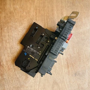 Genuine Mercedes OEM W204 C63 rear SAM module signal control unit A2049060505 - Picture 1 of 5