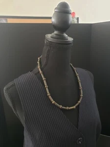 Handgefertigtes Handbinderseil und Metallhalskette - Bild 1 von 3