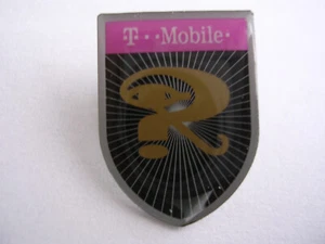 Pin: "T-Mobile- mit Robbie Williams", OVP, neu - Bild 1 von 1