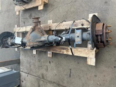 Used Rear Axle Assembly Rear fits: 2018 Nissan Nv 3500 Rear Grade B Foto 1 de 4