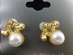 Gold and Pearl Gem Clip On Earrings Jordache One Pair - Picture 1 of 4