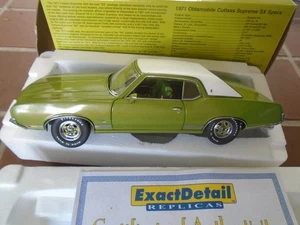 Exact Detail 1971 Oldsmobile Cutlass Supreme SX Lime Green/White Vinyl Top 1:18 - Picture 1 of 6