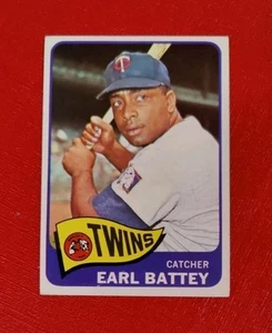 1965 Topps #490 Earl Battey Minnesota Twins MLB Card NM+ - Picture 1 of 2