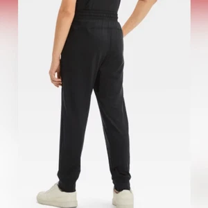 All in Motion Black Size Large (10/12) Boy’s Gym Pants Joggers Jogger Pants - Picture 1 of 11