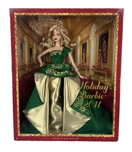 Muñeca Barbie coleccionable de vacaciones 2011 - vestido verde nueva en caja - Imagen 1 de 6