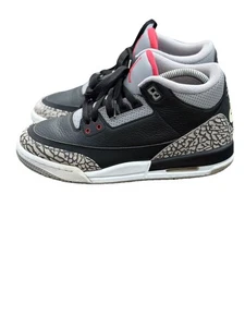 Jordan 3 OG Negro Cemento Sin Caja Usado Talla 6.5y (GS) 854261-001 - Imagen 1 de 13
