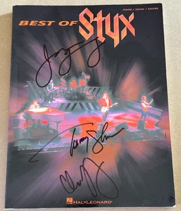 STYX SIGNIERT X3 BEST OF STYX SONGBOOK JAMES YOUNG TOMMY SHAW DENNIS DEYOUNG SELTEN! - Bild 1 von 1