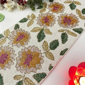 Handgefertigter Frühling Perlen Tischläufer, 13x36 cm Leichter Dekotisch... - Bild 1 von 7