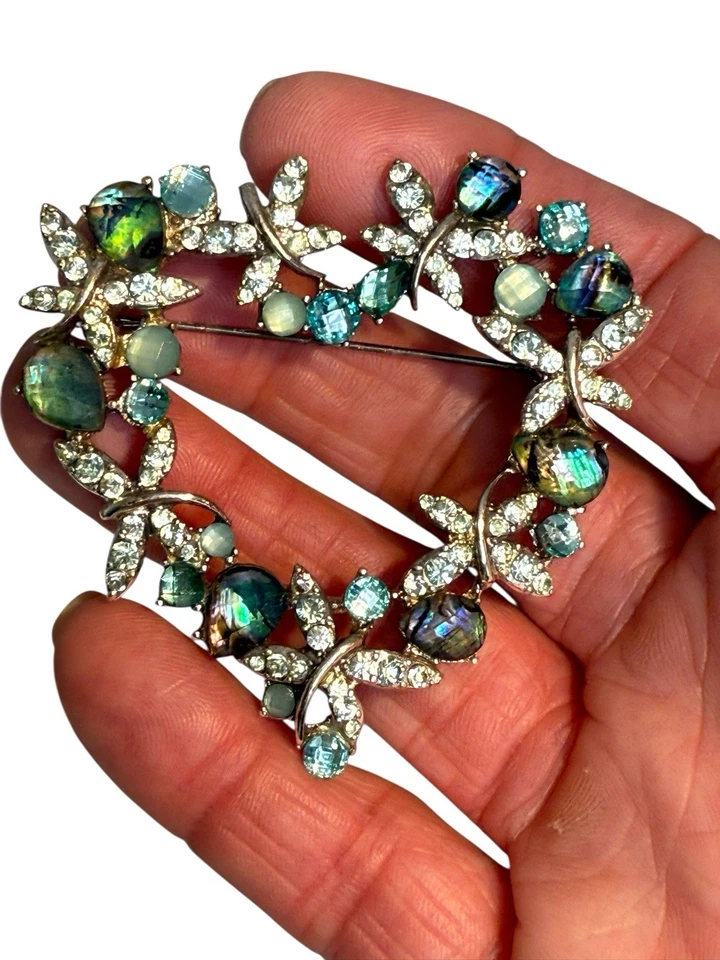 Heart Shaped Brooch Green White ANNE KLEIN Silver Tone - Image 1 of 4