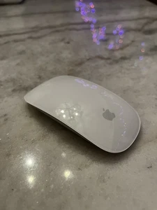 Excellent Condition - Apple Magic Mouse (1st Gen) A1296 Bluetooth Multi-Touch - Picture 1 of 8
