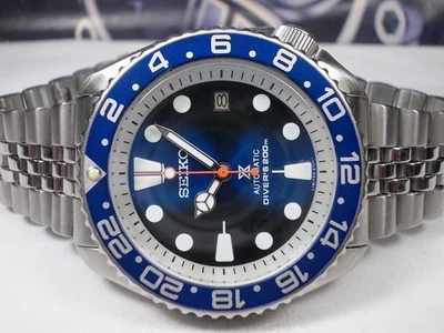 SEIKO 150M DATE DIVERS AUTO MENS WATCH 7002-7001 'BLUE PROSPEX' (SN 271876) - Image 1 of 4