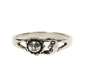 Sun and Moon Sterling Silver Petite Ring Size 8.75 - Picture 1 of 2