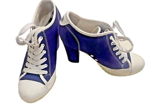 VINTAGE GUESS SNEAKERS-SHOES BLUE/WHITE SUEDE UPPER 3” BLOCK HEELS SZ 6.5 - Picture 1 of 8