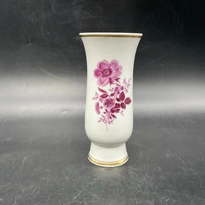 Vtg. Meissen With Purple Camaieu Flower Vase 6 7/8” Tall Gold Band On Rim & Base - Picture 1 of 9