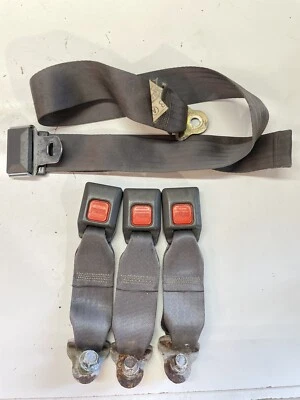 Rear Seat Belt Receivers 1990-1995 Toyota 4Runner Seatbelt 4 Runner GRAY - Image 1 of 4