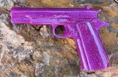 Pistola Púrpura Arte Pistola Revólver Pistola Modelo Resina Regalo Día de San Valentín para Ella Foto 1 de 4