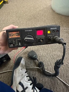 Vintage Phillips FM320 UHF CB RADIO. - Bild 1 von 16