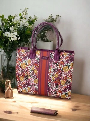 Trina Turk 花卉托特包海滩度假包斜挎包带全新带标签 — 第 1/3 张图片