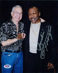 Joe Frazier Boxer Signed 8x10 Glossy Photo PSA Authenticated - Picture 1 of 2