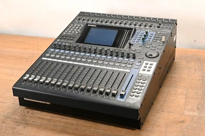 Yamaha DM1000 48-Channel Digital Audio Mixing Console CG01TV2 - Image 1 of 4