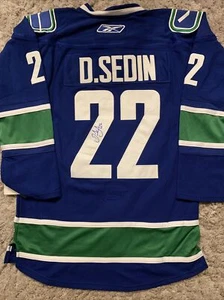 Daniel Sedin NHL SIGNED custom VANCOUVER CANUCKS Hockey TRIKOT Autogramm - Bild 1 von 3