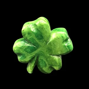 Green Shamrock Paperweight Genuine Volterra Alabaster By Ducceschi Hand-Carved M - Picture 1 of 6
