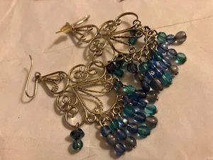 VINTAGE ESTATE blue chandelier pierced earrings - Picture 1 of 2