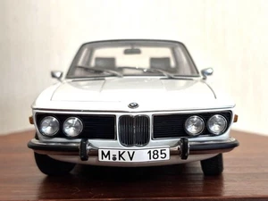 BMW 3.0 CSI Mini Car 1/18 Bianco AutoArt Cofano Porte Bagagliaio Aperto Limitato - Foto 1 di 12