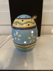 Scentsy Huevo de Pascua Tamaño Completo Calentador de Cera Enchufe Probado Funcionamiento Pastel Primavera - Imagen 1 de 12