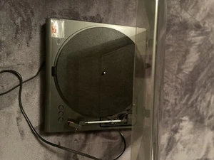 SHARP RP-10 Automatic Stereo Belt Turntable Silver - Picture 1 of 4