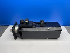 AMK DV5-2-4-IBF SERVOMOTOR IN TOP ZUSTAND - RECHNUNG + MWST - Bild 1 von 8