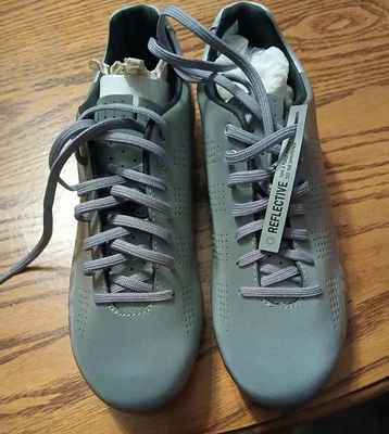 NUEVO Zapato de bicicleta de ciclismo Giro Empire ACC plateado reflectante EU 40 US 7.5 Orig. $300 Foto 1 de 4