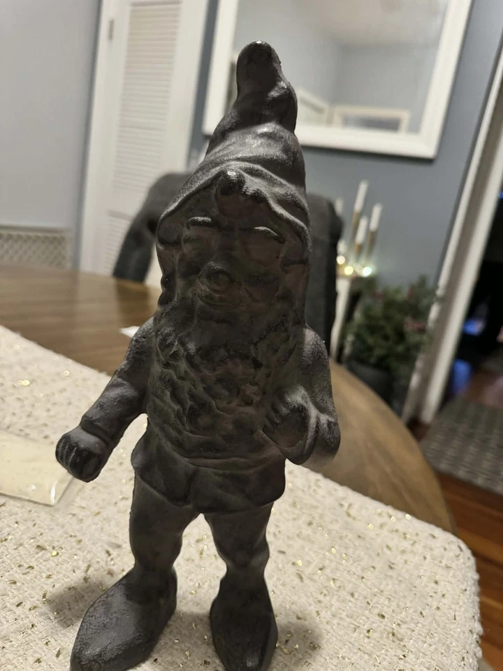 Tope de puerta GNOME de hierro fundido con figura antigua Foto 1 de 4