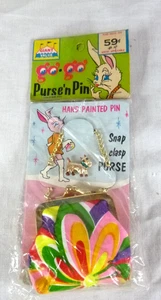 Nuevo de Lote Antiguo Cartera Go-Go N Pin Psicodélico Flower Power Juguete Cartera y Broche Prendedor para Perro - Imagen 1 de 8