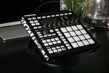 Native Instruments Maschine MK2 (custom design) Groovebox