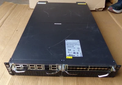 HP FF 7904 Switch Chassis With LSVM1QGS12FX1 + LSVM1TGS24fX1 JG682A - Image 1 of 4